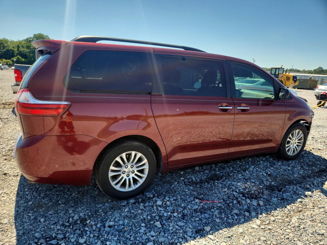 2015 TOYOTA SIENNA