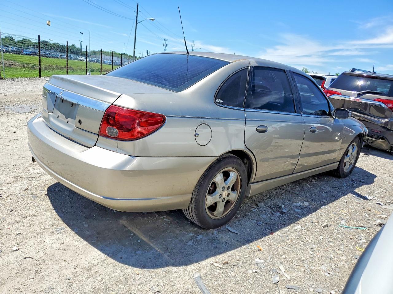 2003 SATURN L200