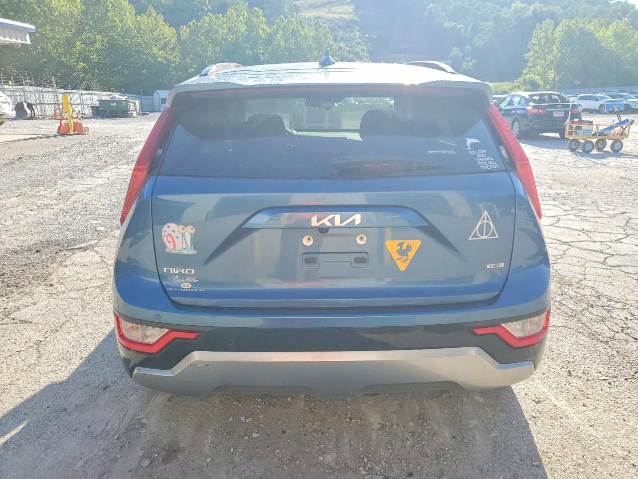 2023 KIA Niro