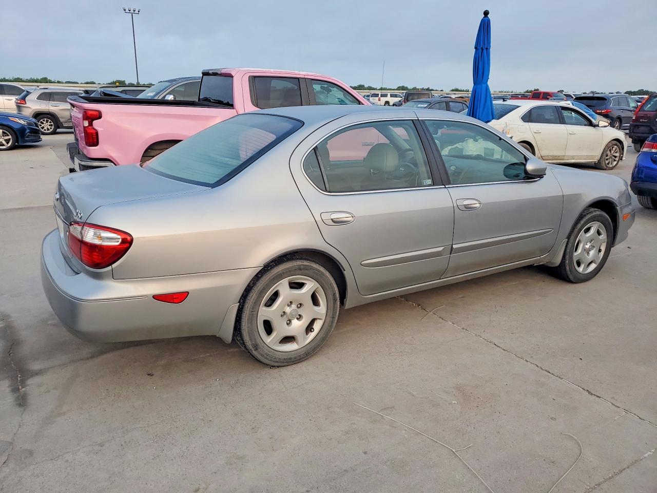 2001 INFINITI I30