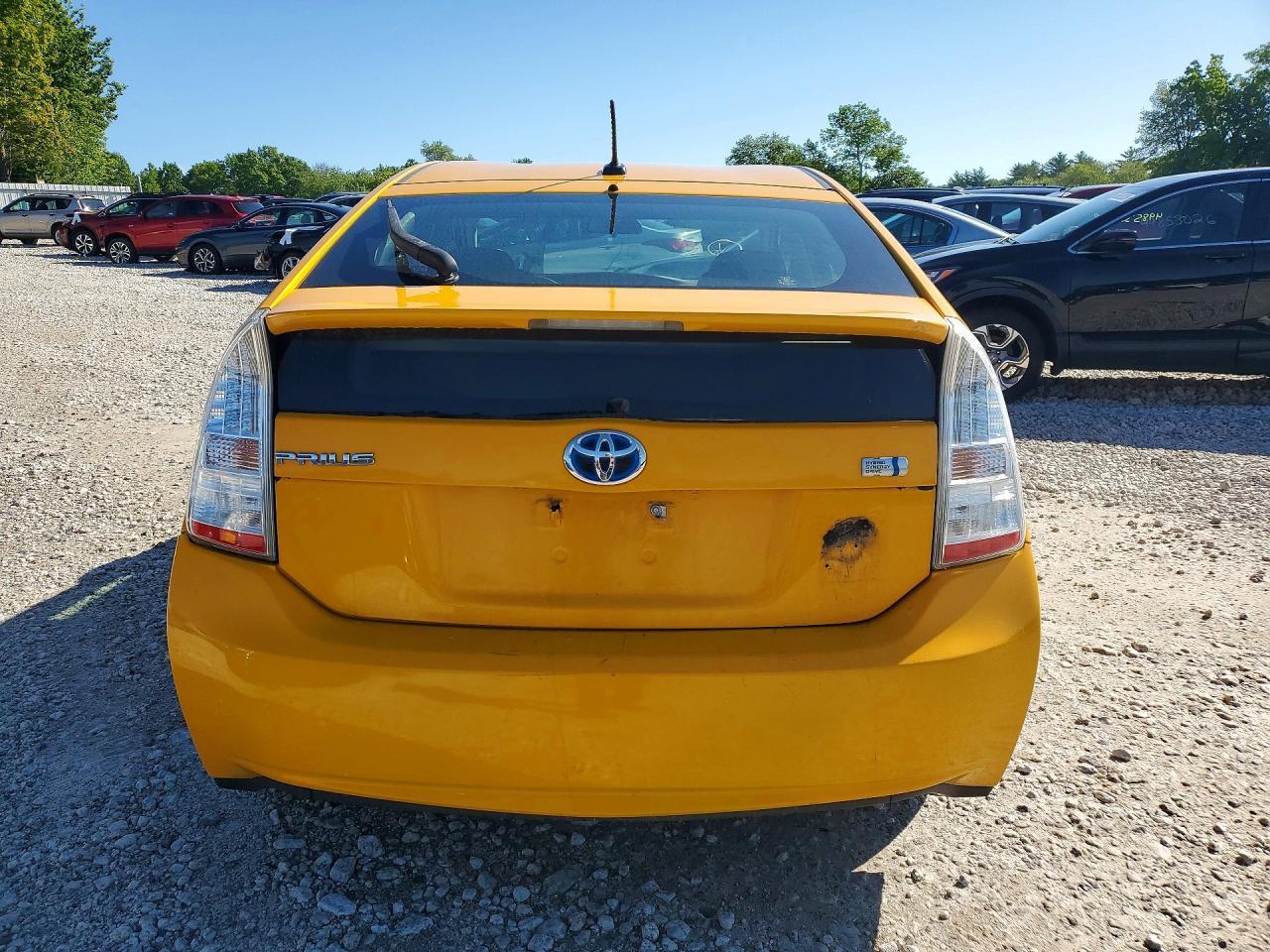 2011 TOYOTA PRIUS