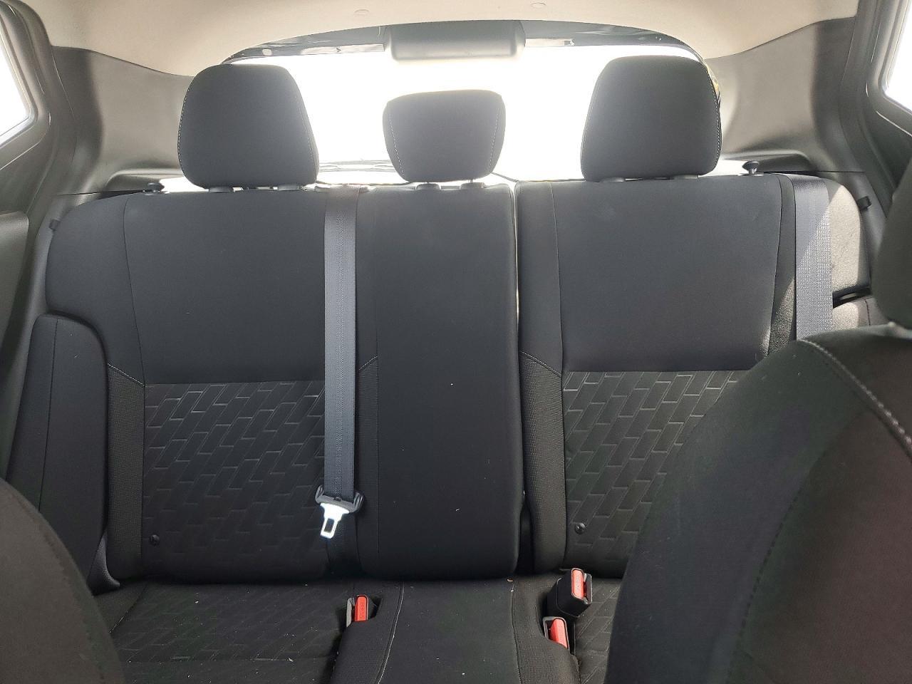 2023 NISSAN KICKS