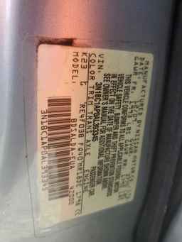 2010 NISSAN VERSA