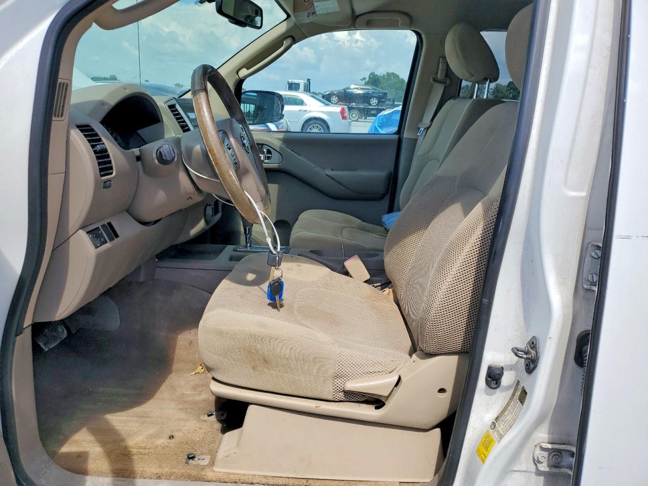 2011 NISSAN Frontier