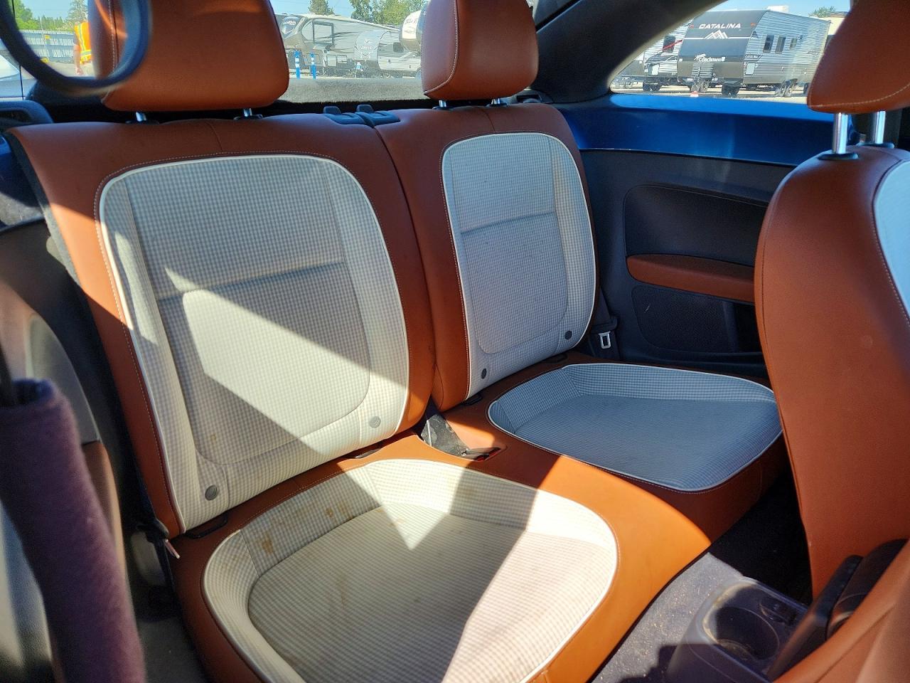 2017 VOLKSWAGEN Beetle