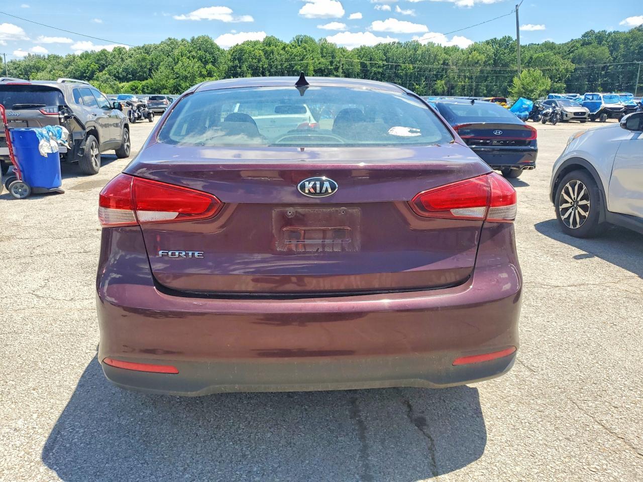 2017 KIA FORTE
