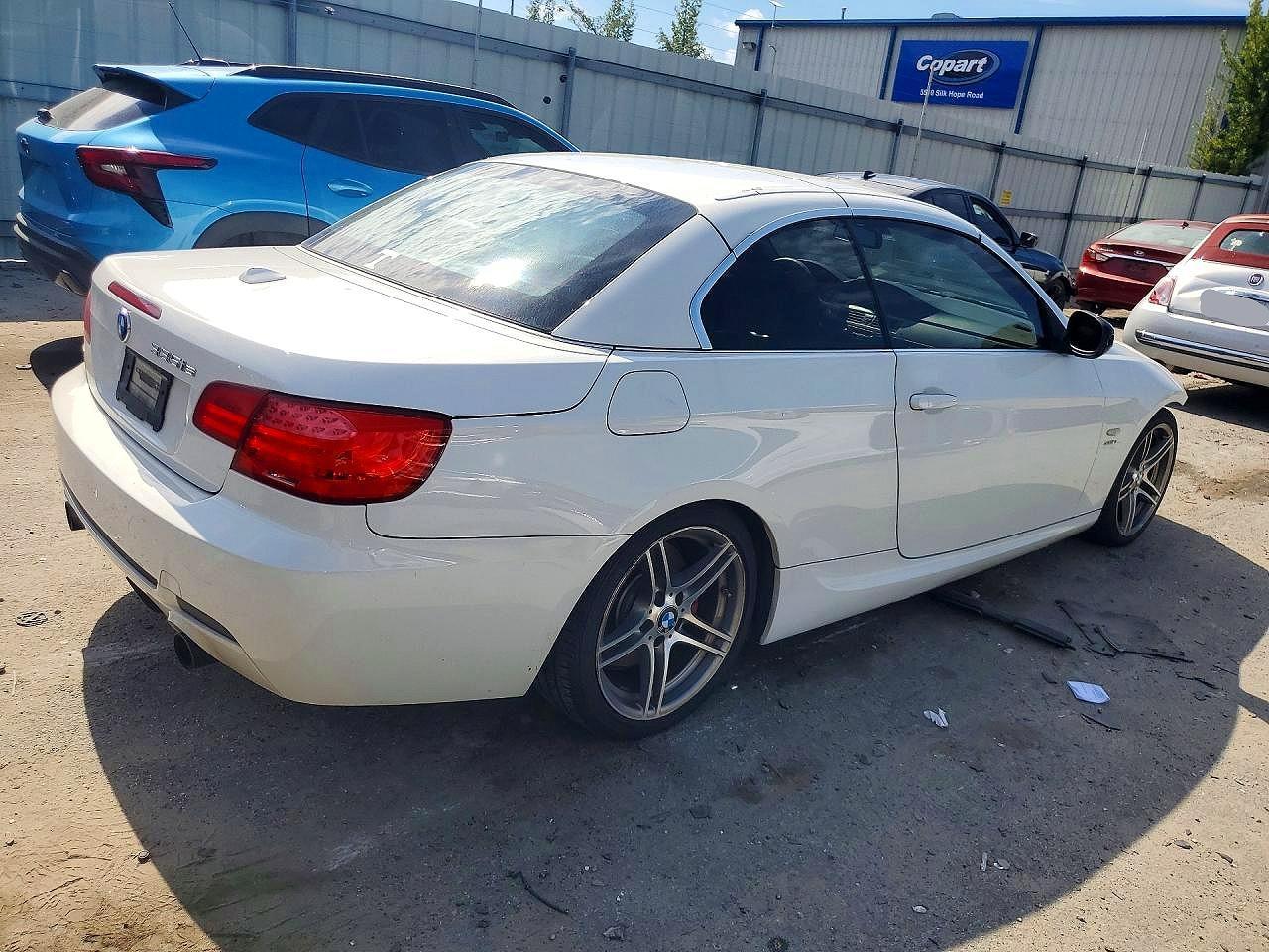 2011 BMW 3 SERIES