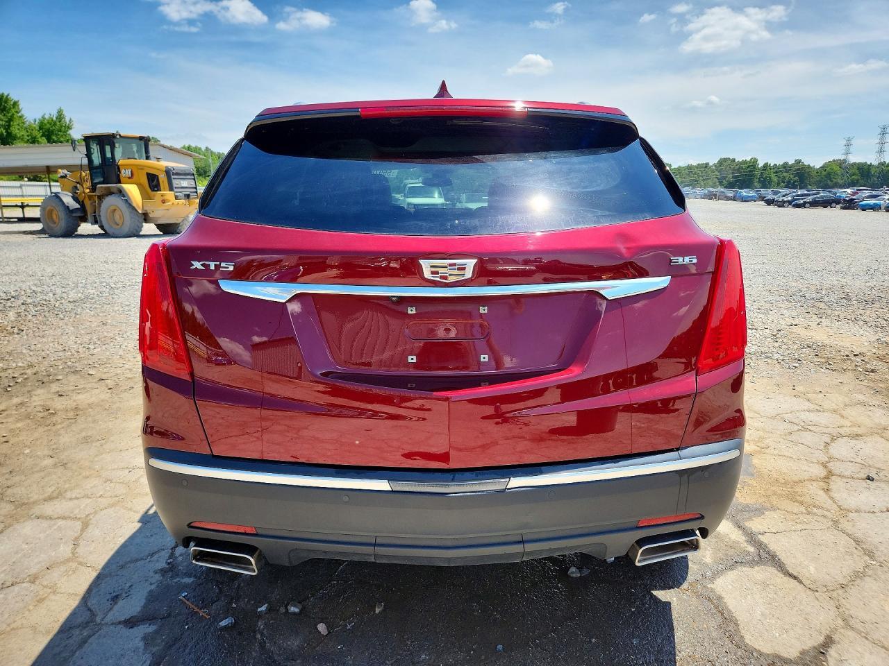 2018 CADILLAC XT5