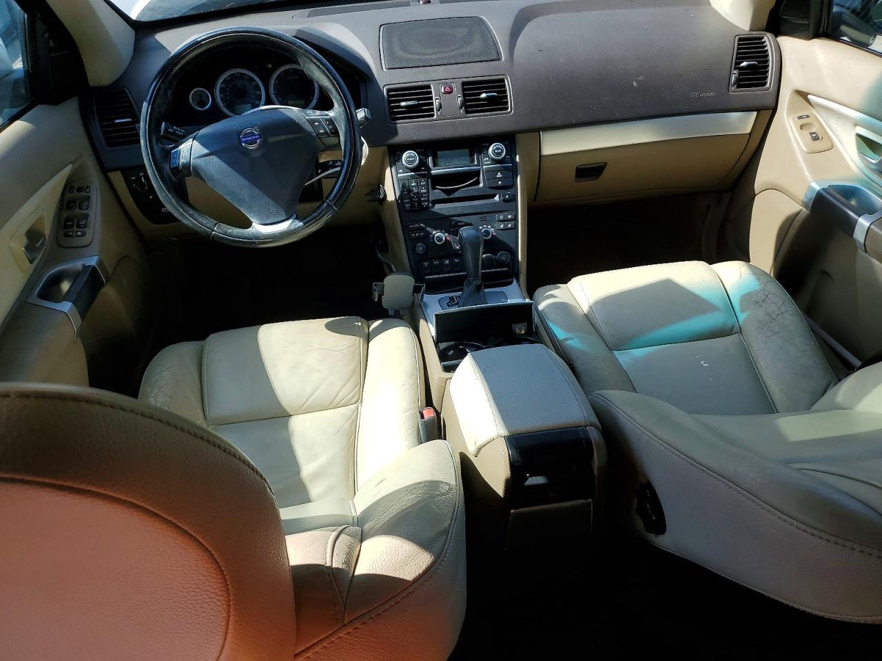 2014 VOLVO XC90