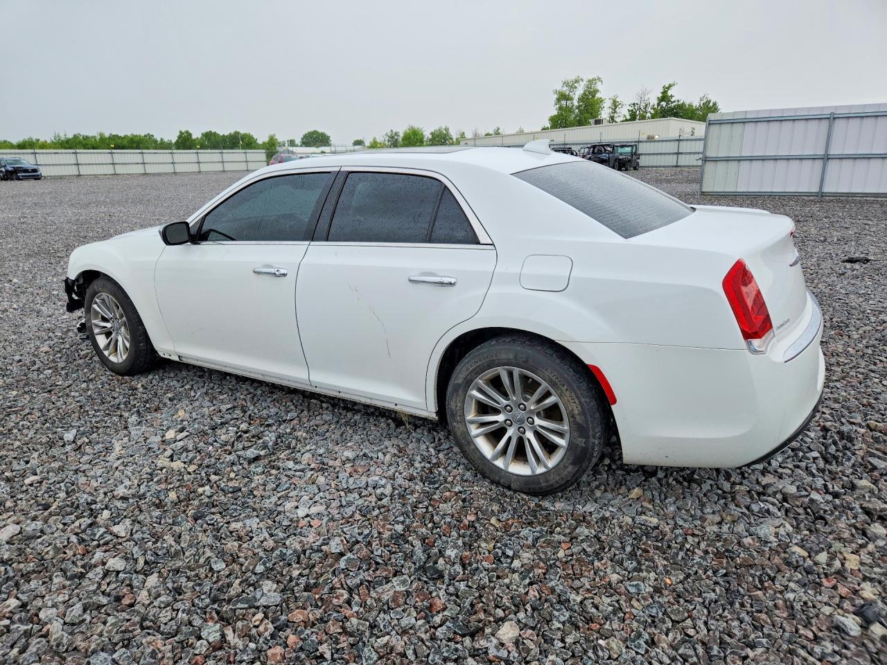 2016 CHRYSLER 300