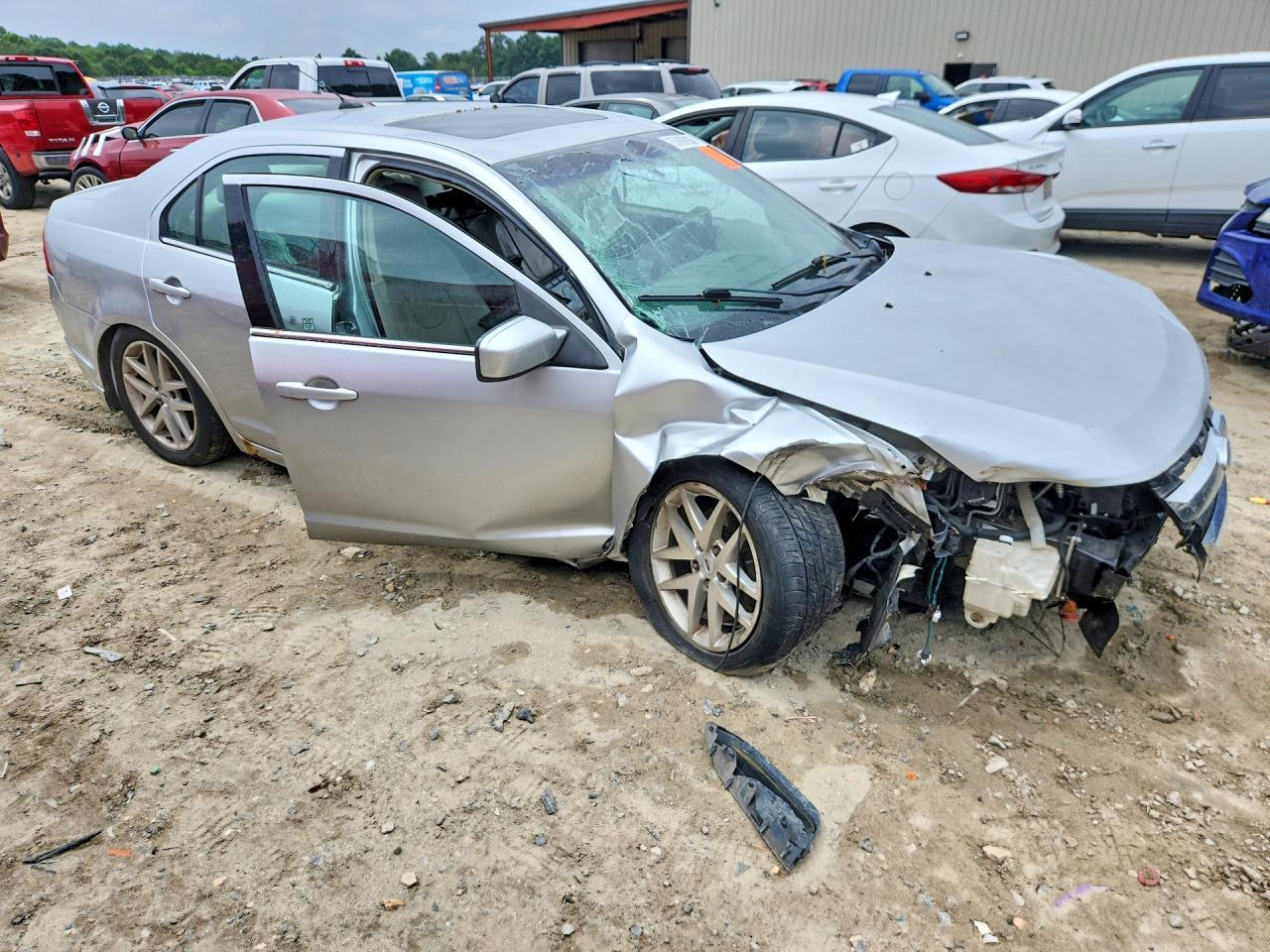 2011 FORD FUSION