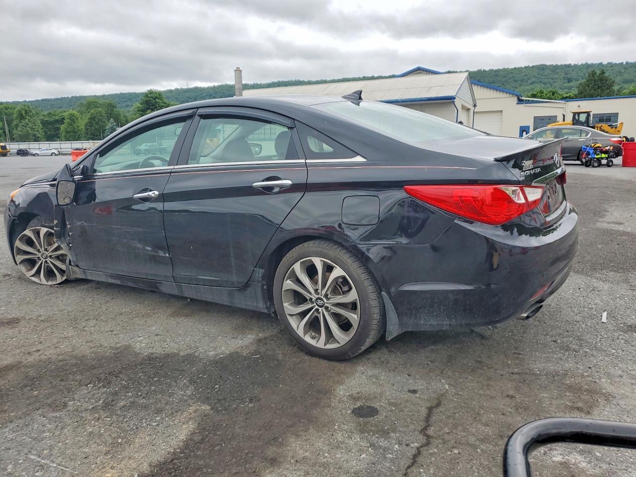 2013 HYUNDAI SONATA