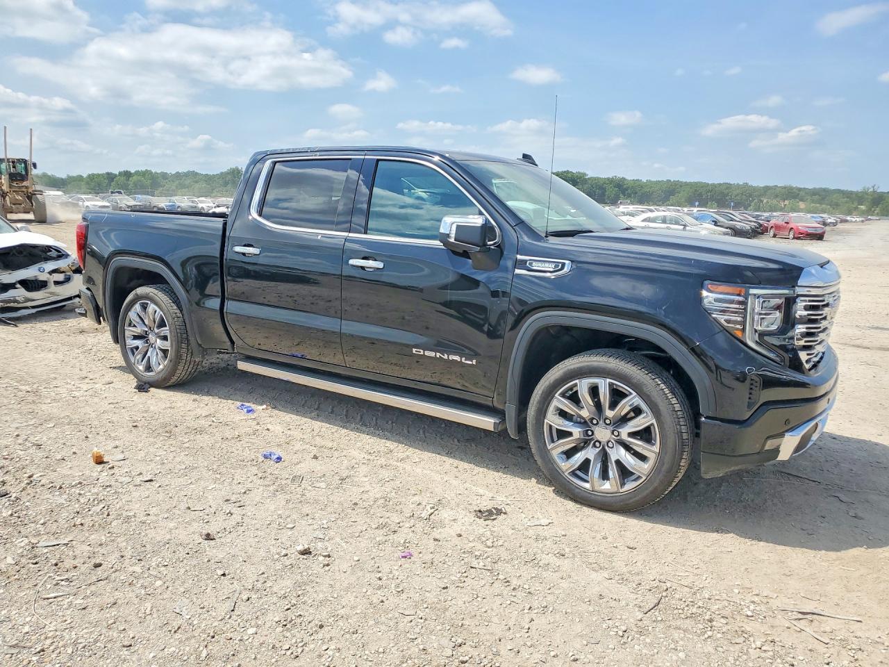 2025 GMC Sierra