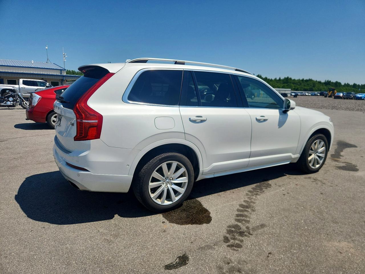 2016 VOLVO XC90