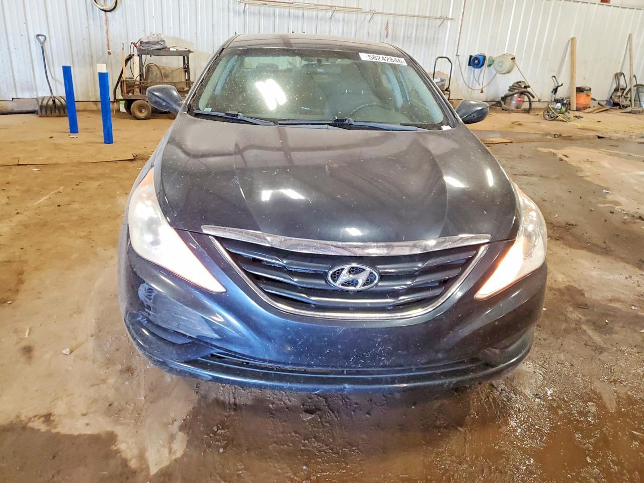 2011 HYUNDAI SONATA