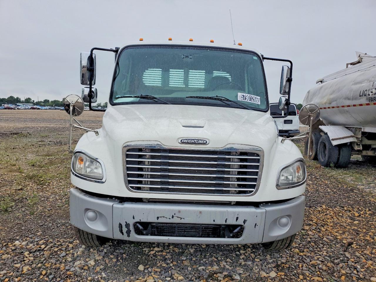 2014 FREIGHTLINER M2