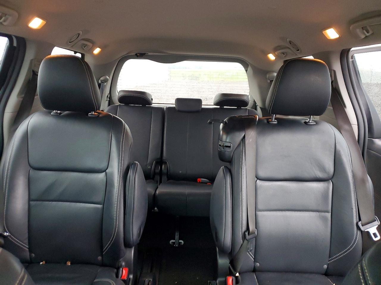2015 TOYOTA SIENNA
