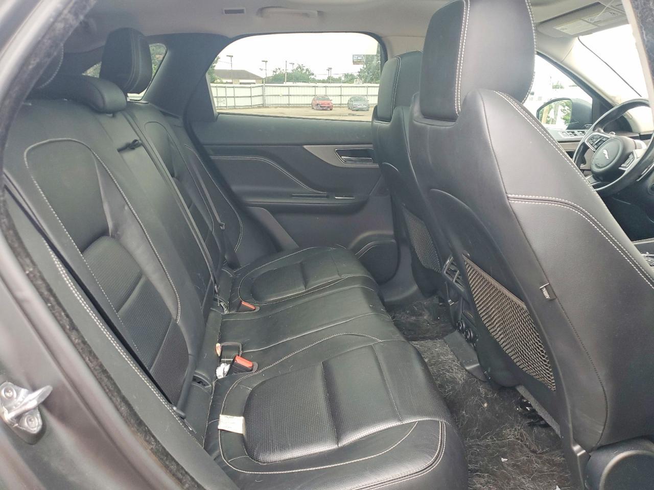 2017 JAGUAR F-Pace