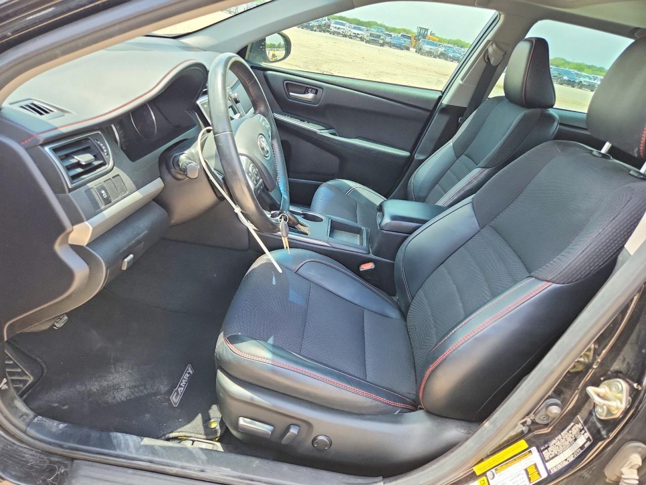 2017 TOYOTA CAMRY