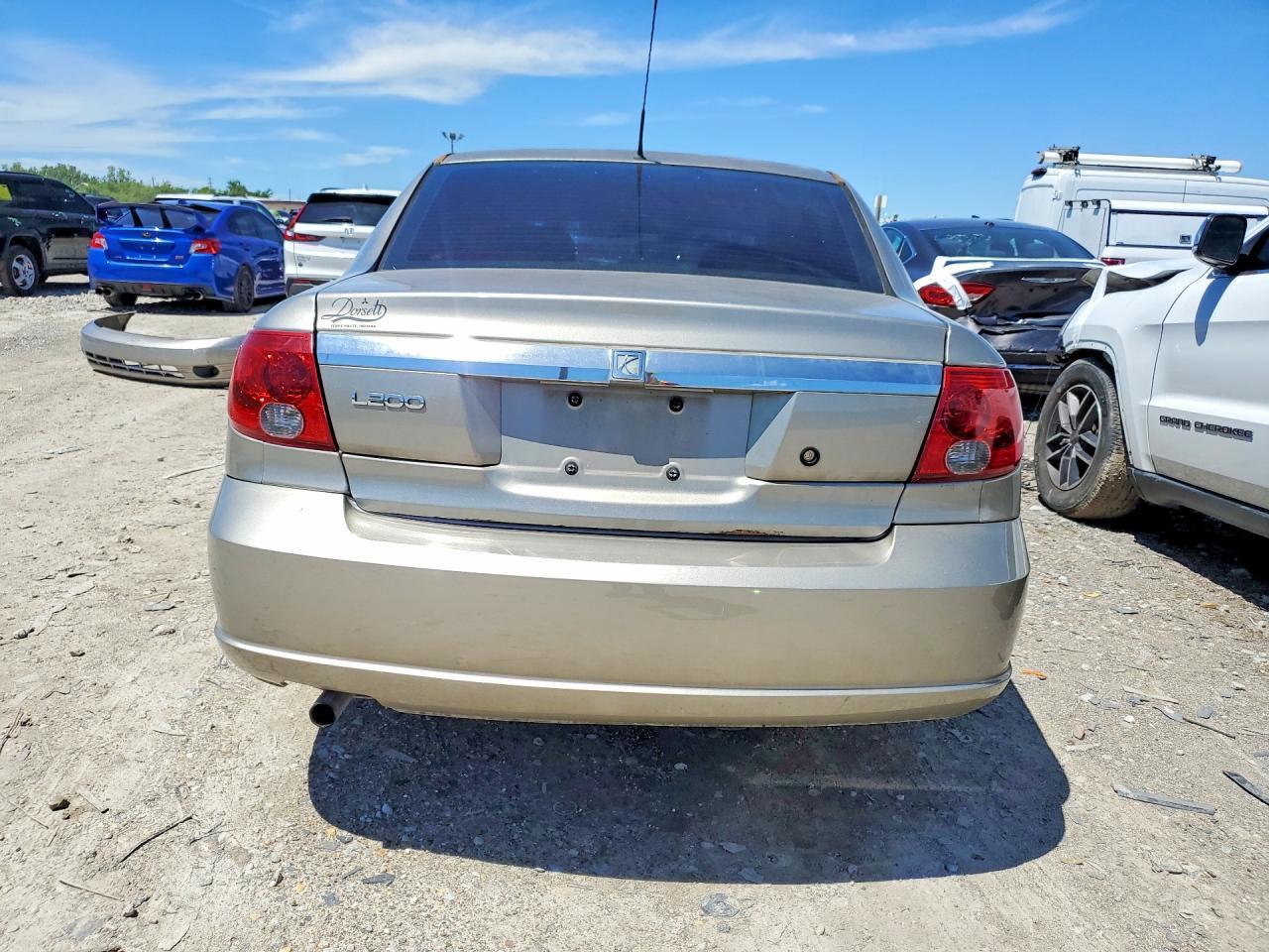 2003 SATURN L200