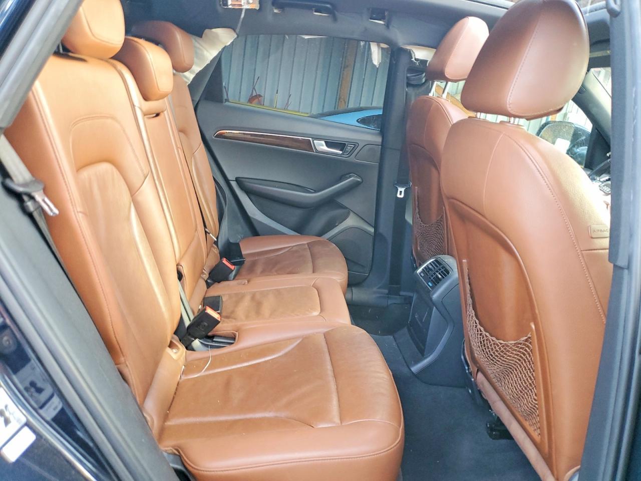 2010 AUDI Q5