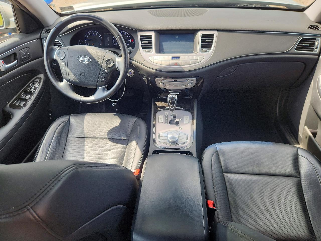 2013 HYUNDAI GENESIS