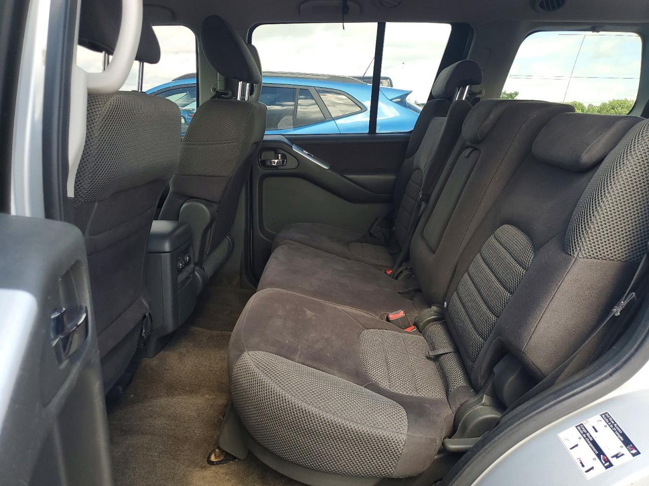 2011 NISSAN PATHFINDER
