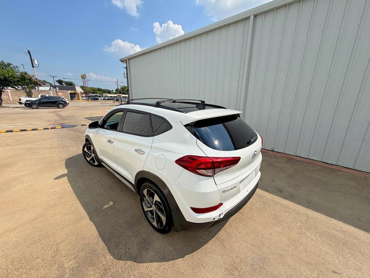 2018 HYUNDAI TUCSON