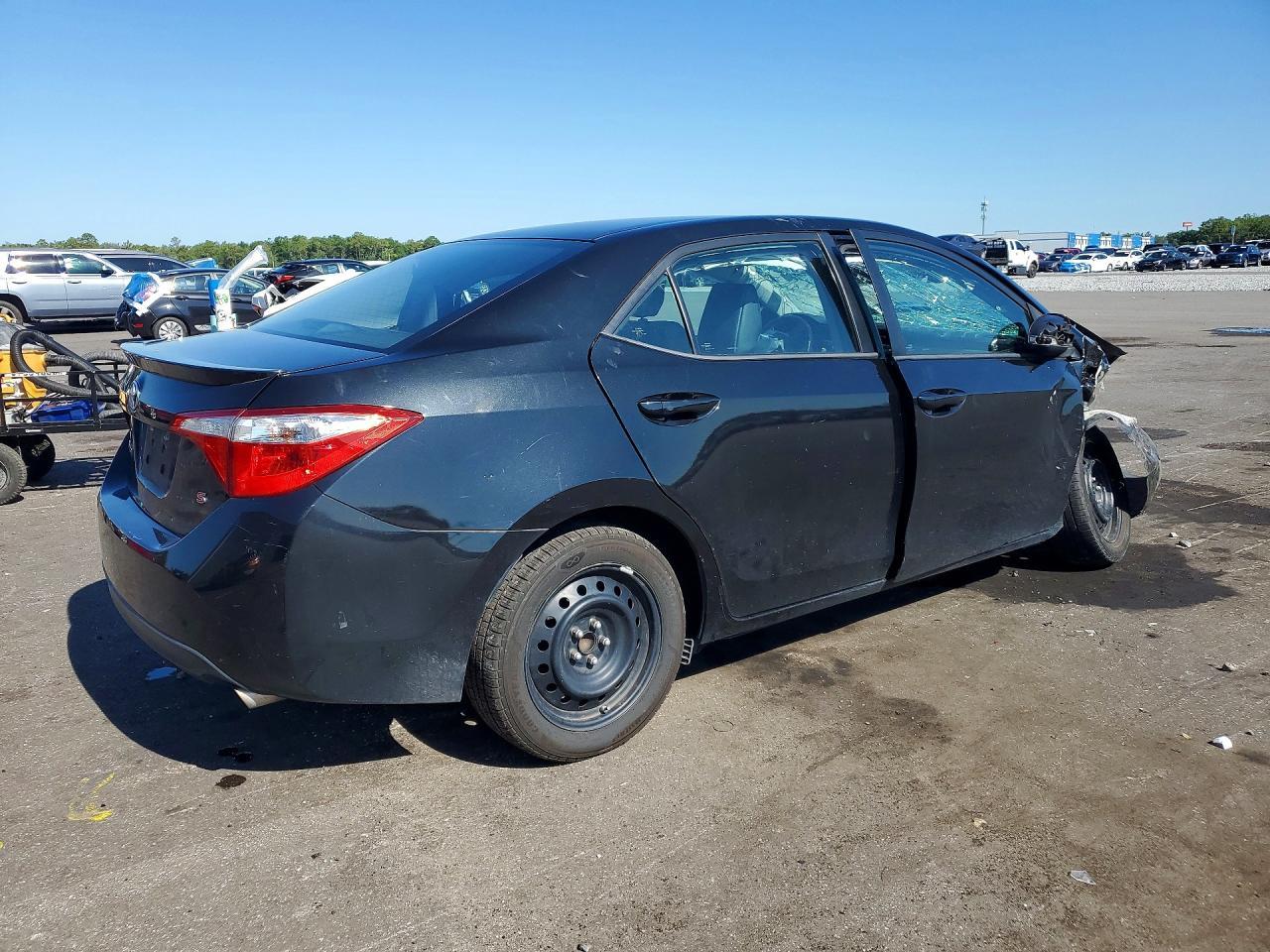 2015 TOYOTA COROLLA