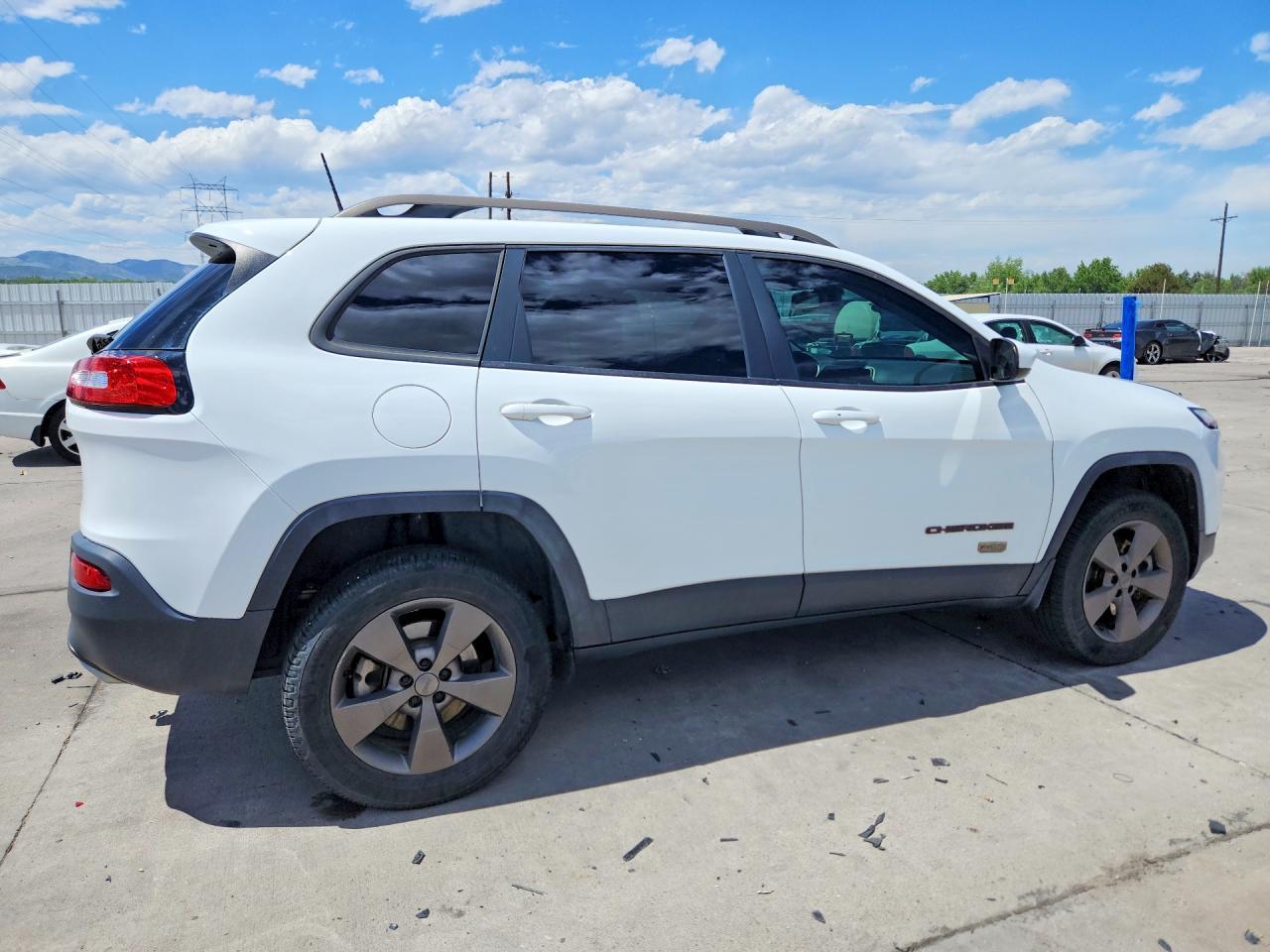 2016 JEEP CHEROKEE
