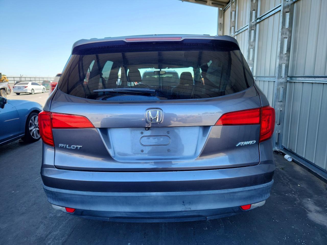 2016 HONDA PILOT