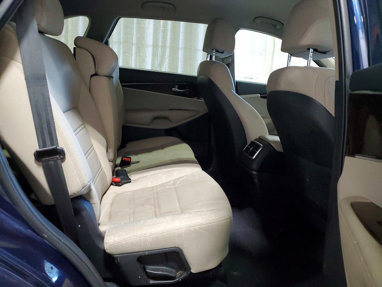 2017 KIA SORENTO