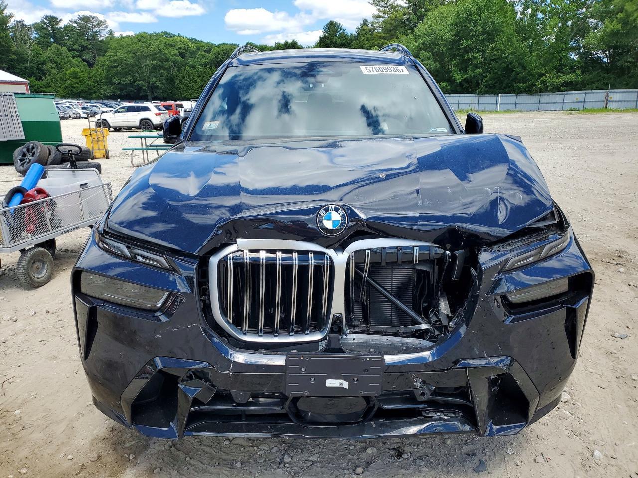 2026 BMW X7