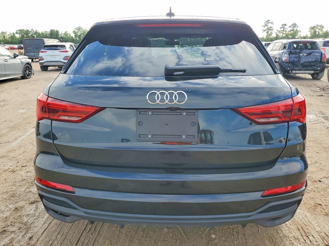 2025 AUDI Q3