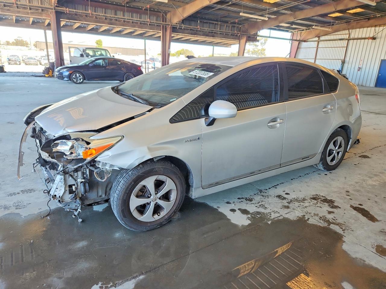 2013 TOYOTA PRIUS