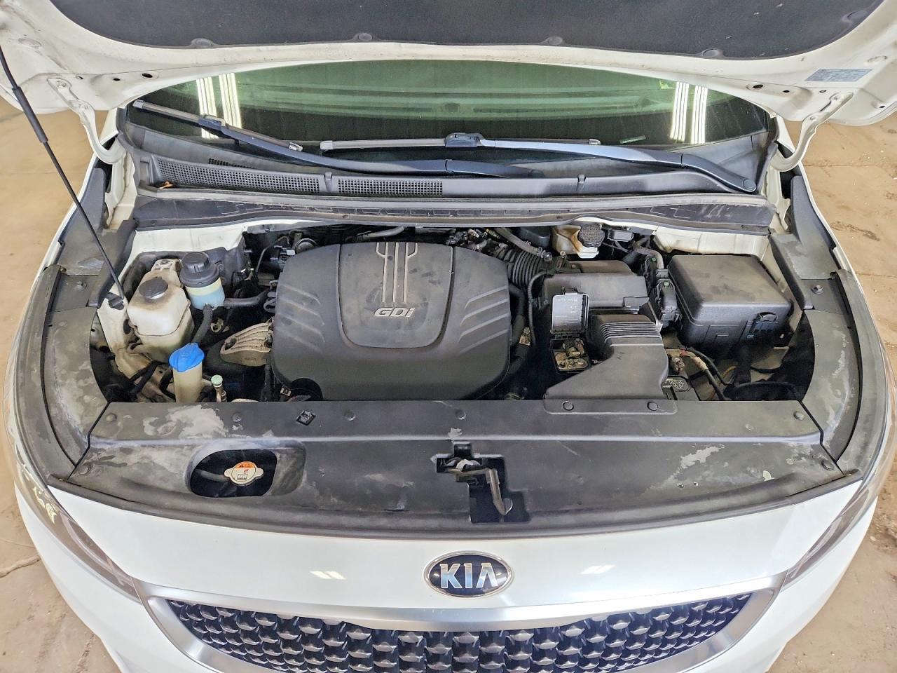 2016 KIA SEDONA