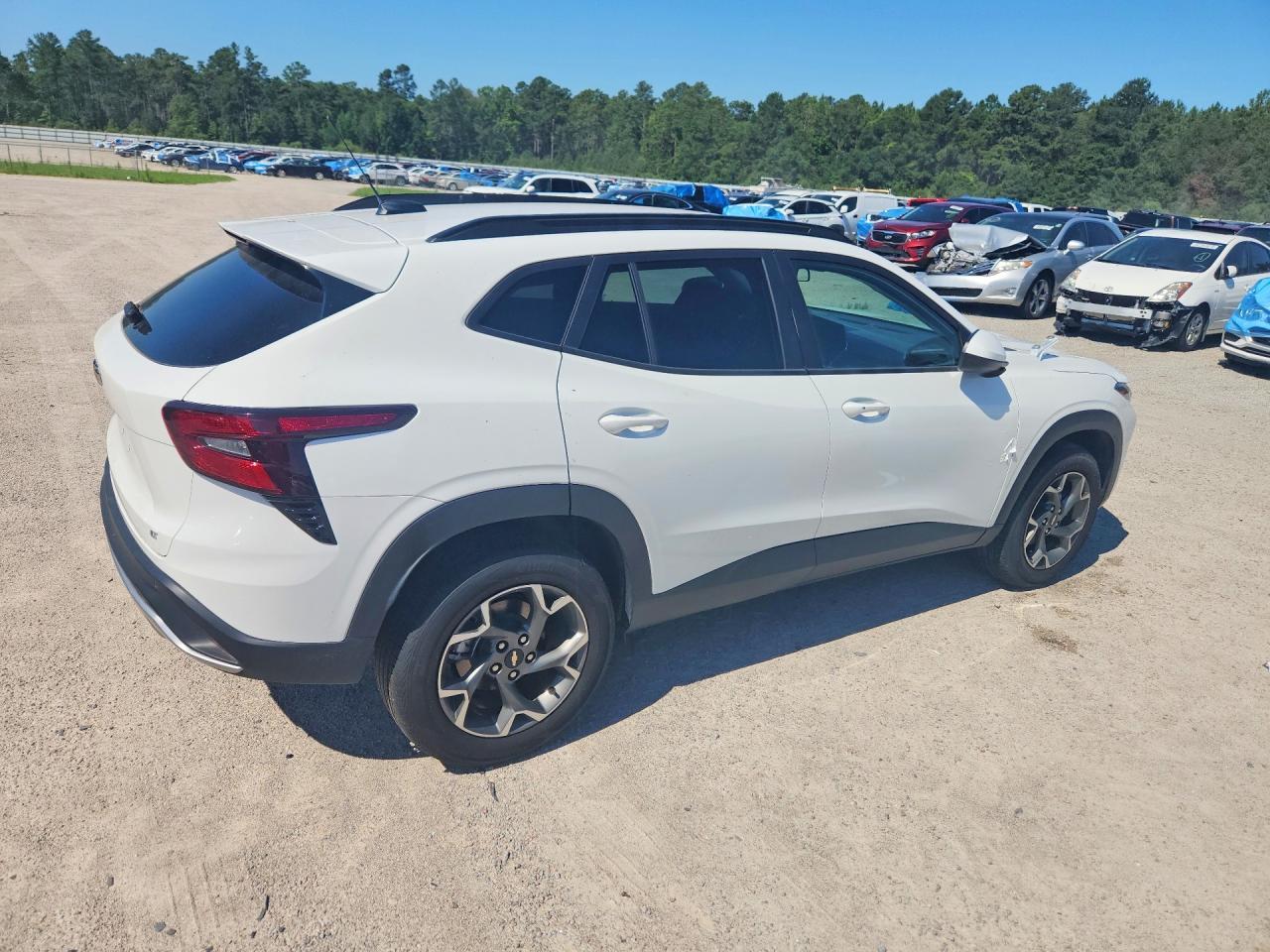 2025 CHEVROLET TRAX