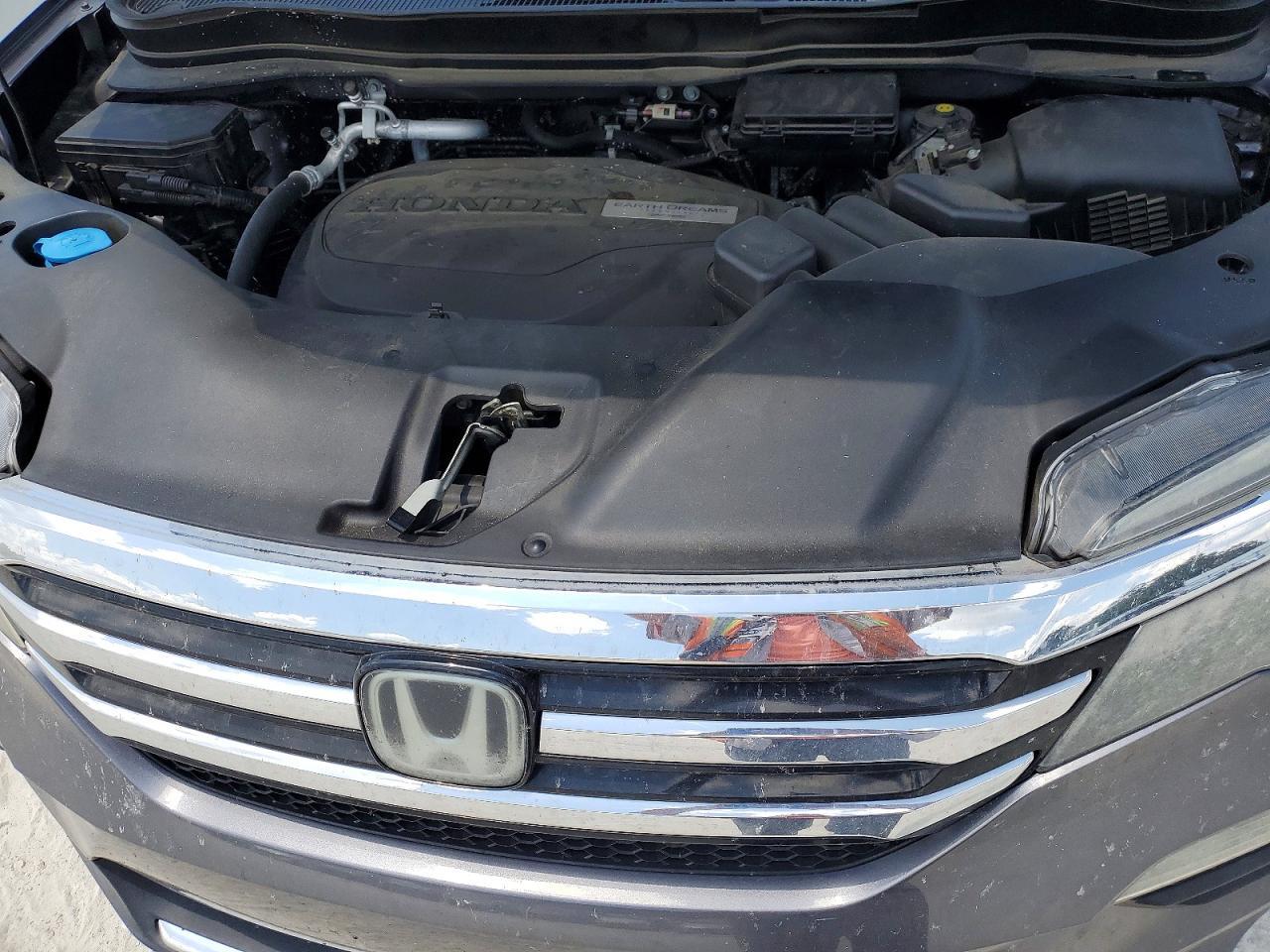 2017 HONDA PILOT