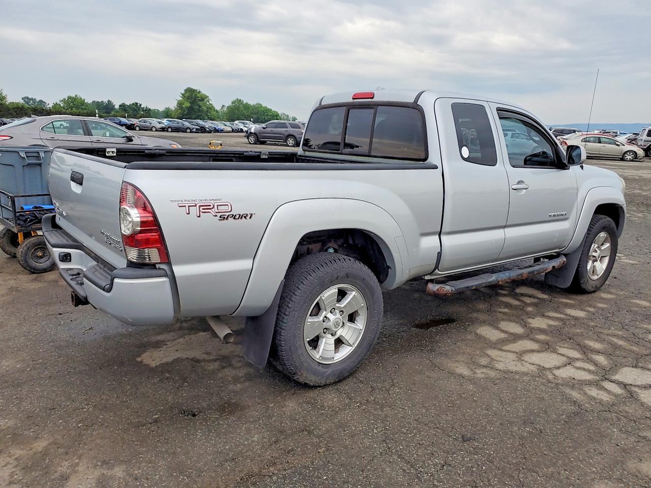 2010 TOYOTA TACOMA