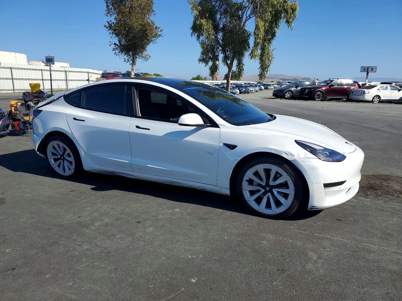 2021 TESLA MODEL 3
