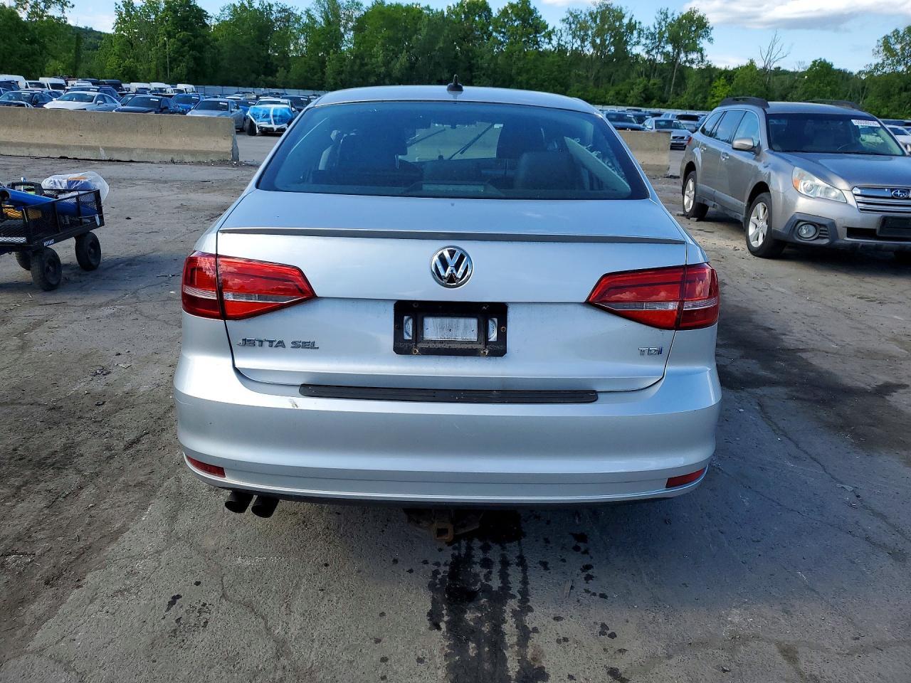 2015 VOLKSWAGEN JETTA