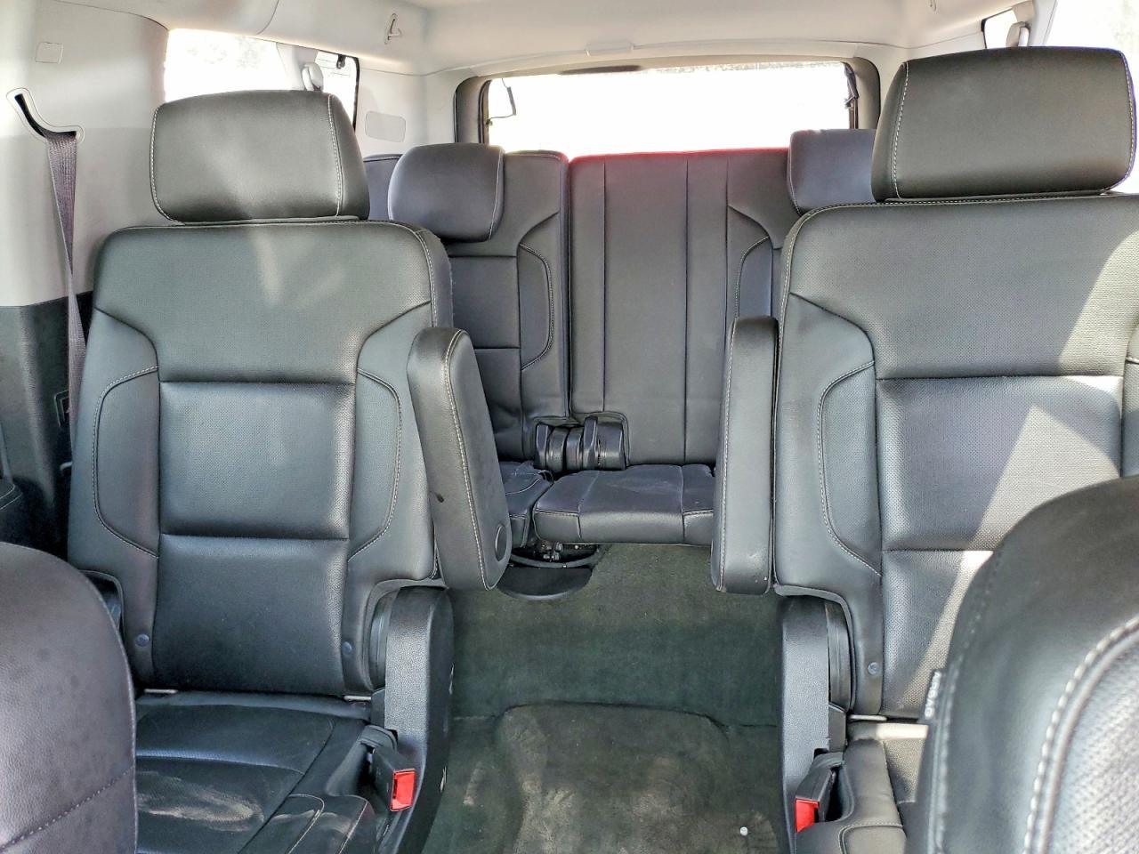 2015 CHEVROLET Suburban
