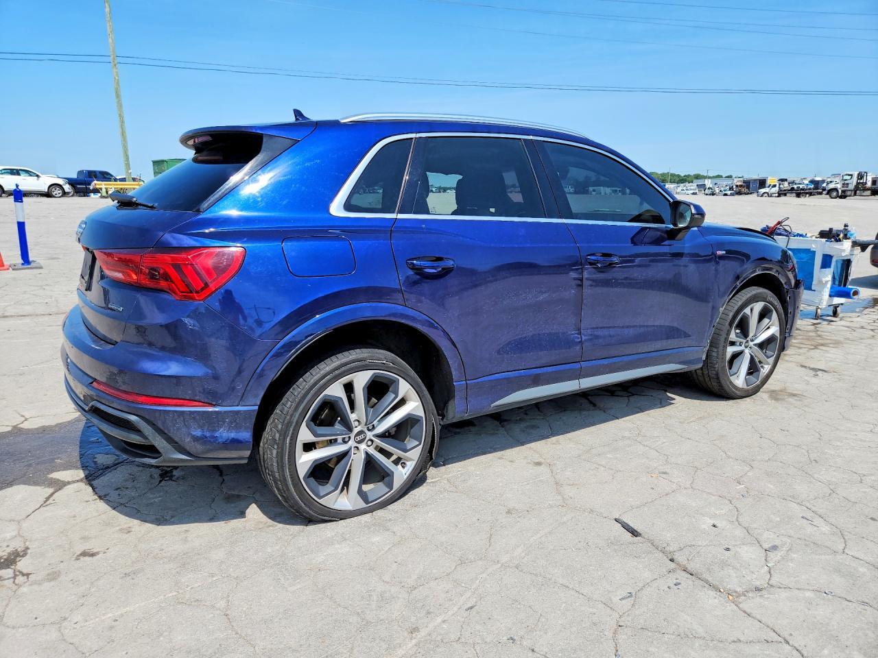2021 AUDI Q3