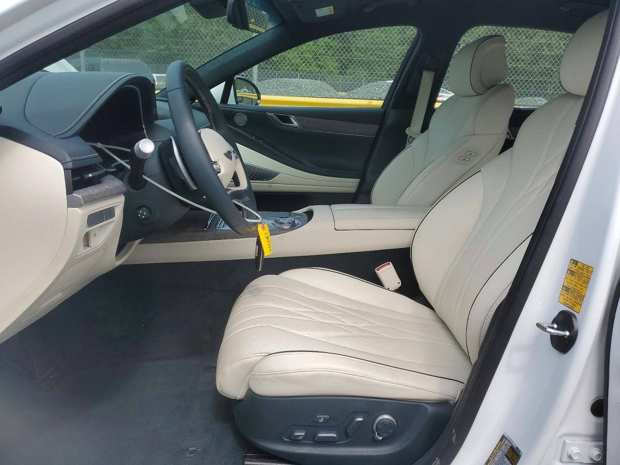 2023 GENESIS G80
