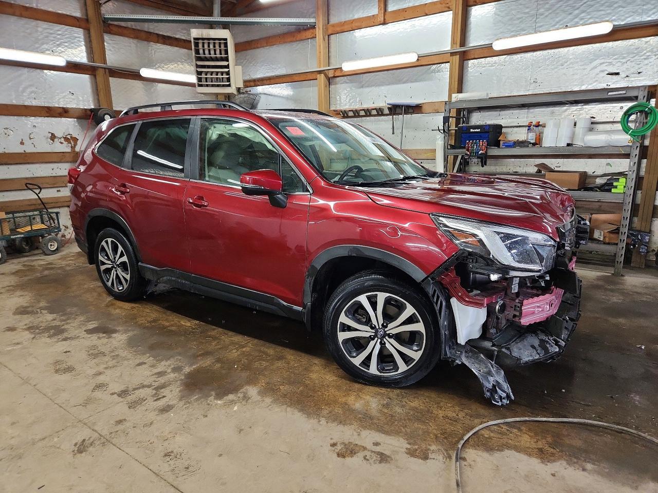 2022 SUBARU FORESTER
