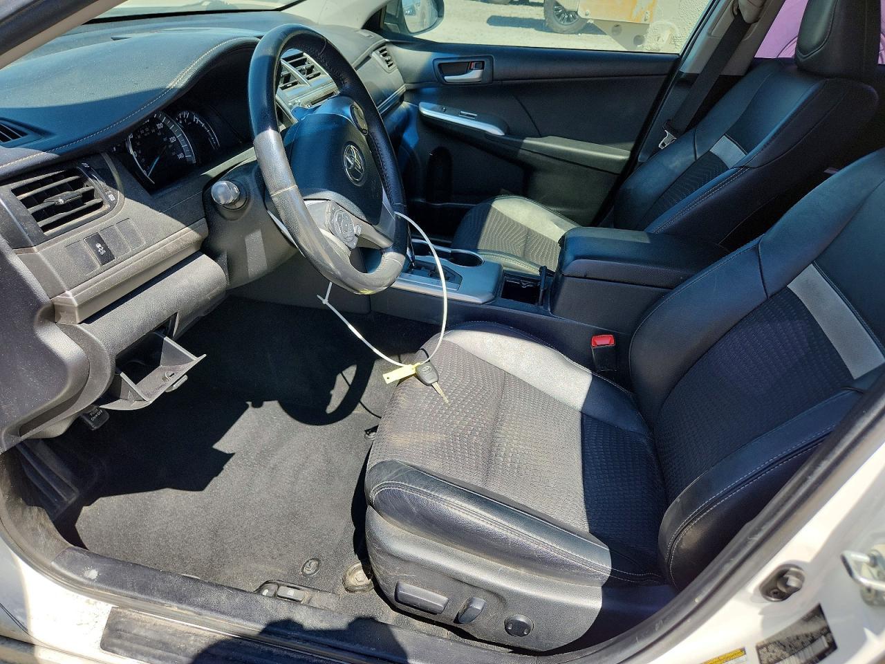 2012 TOYOTA CAMRY