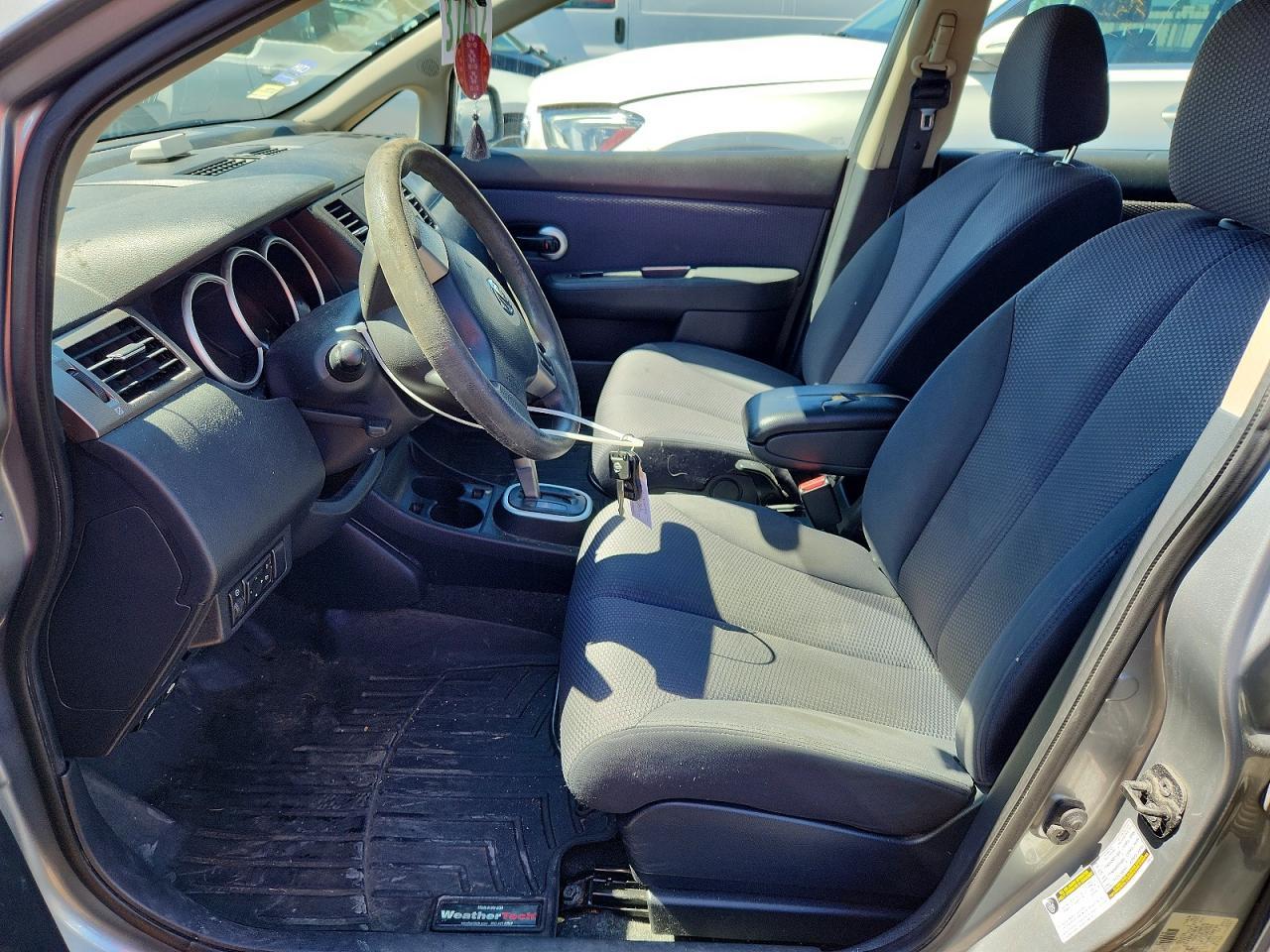 2009 NISSAN VERSA