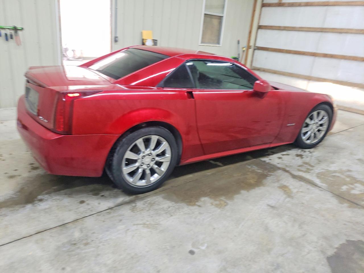 2005 CADILLAC Xlr