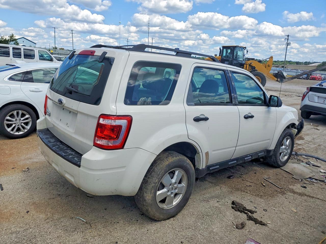 2009 FORD ESCAPE