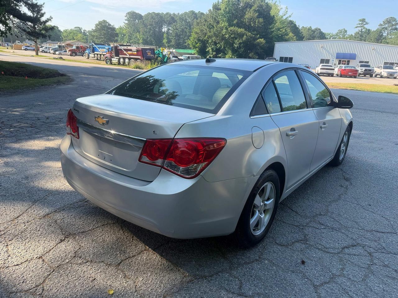 2011 CHEVROLET CRUZE
